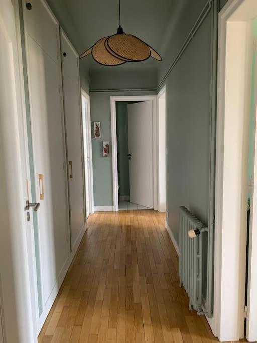 Appart 90M2 Lumineux, Centre, Vue Eglise Penchee 캉 외부 사진